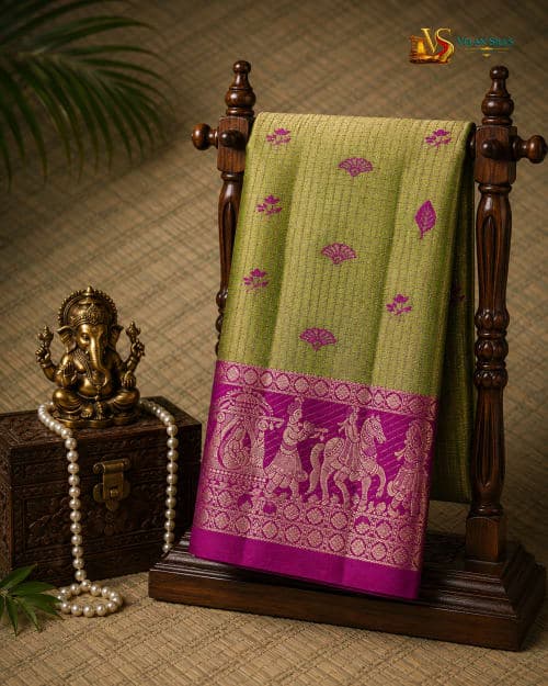 Pachai Pallakku Vaibhavam Saree