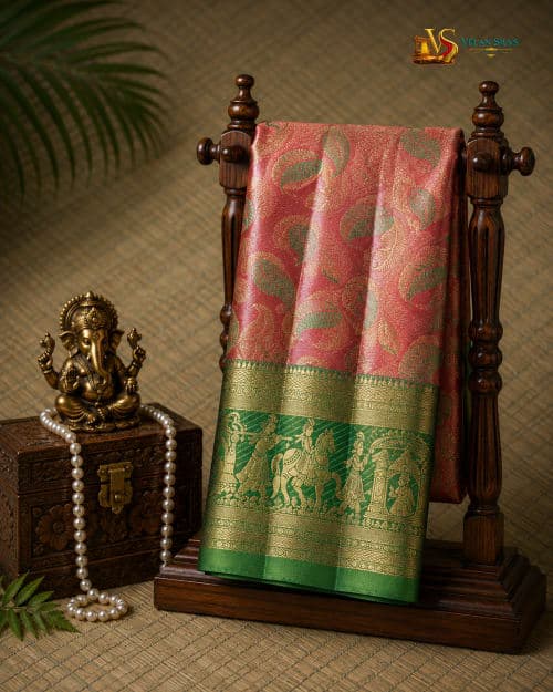 Kanakambara Pallakku Vaibhavam Saree
